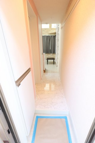 ユナイト文庫ミラフローレスの玄関