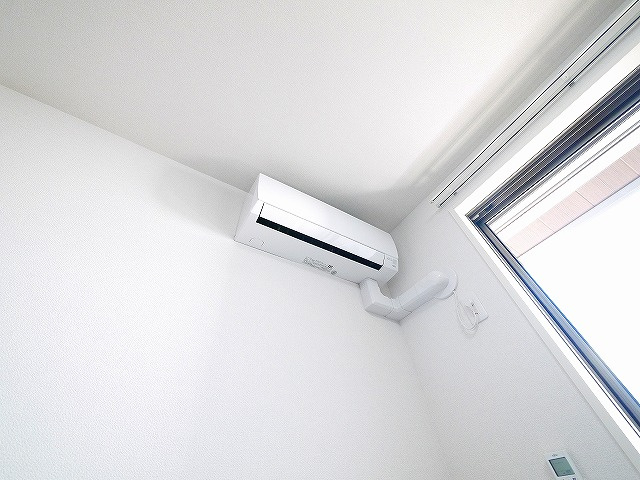 シャーメゾンハイメルの設備|エアコンで年中快適に過ごせます