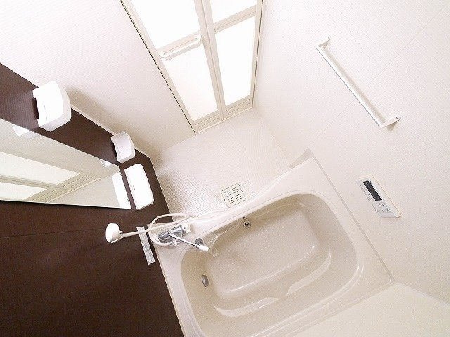 ファインパークの浴室|アクセントパネルがおしゃれです