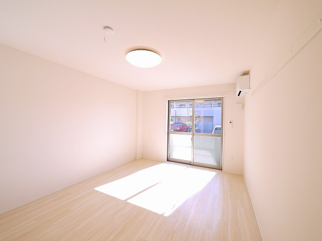 ファインパークの寝室|南向きで日当たりも良好です