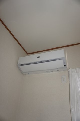 【設備】 | アメニティ峰岡Ⅰ | アメニティ峰岡　エアコン