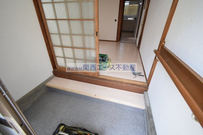 【玄関】 | 鷹殿町貸家