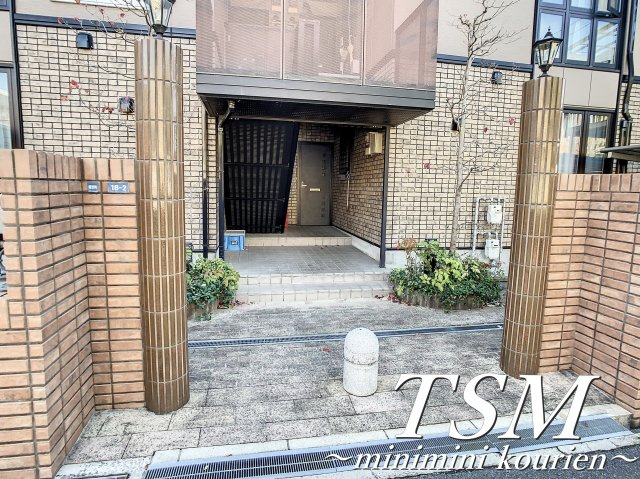 レジュールメゾン喜多のエントランス