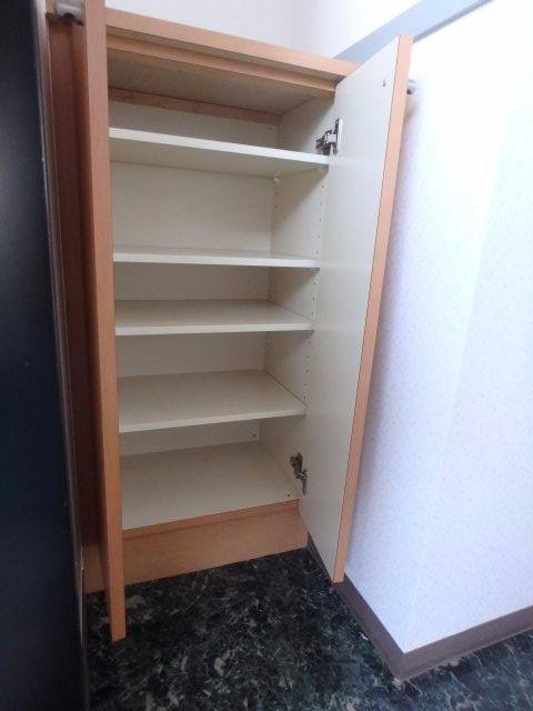 アメジスト・セラのその他|下駄箱