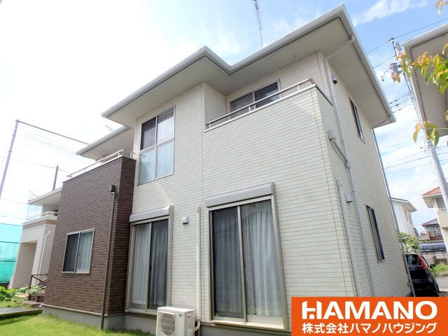 筑西市成田中古戸建の外観|物件の外観です。グランディハウス施工です。太陽光発電システム搭載。