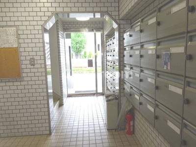 【ロビー】 | リアーズ緑地公園 | 毎日通るロビーはこのようになっています