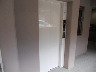 ラパス高辻のその他共用部分|エレベーター