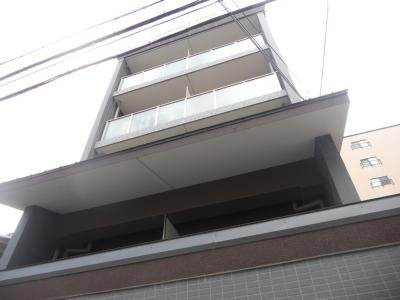 ラパス高辻の外観