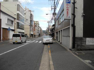 ラパス高辻の周辺|前面道路