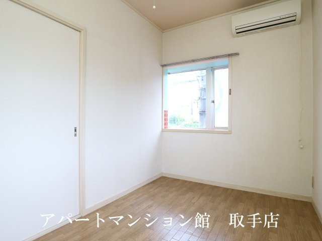 白山貸家の洋室