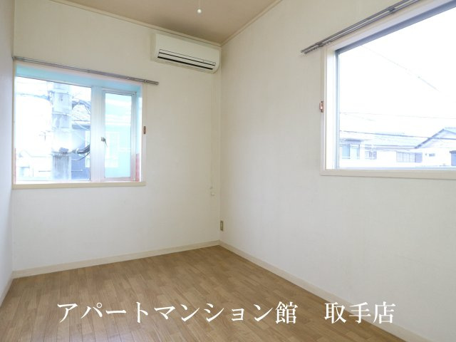 白山貸家の寝室