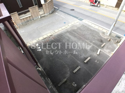 【駐車場】 | ファミールハイツD棟 | 駐車場に車を止められます