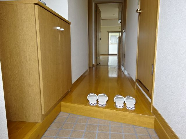 アプランドルⅣの玄関