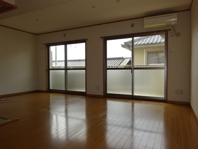 アプランドルⅣの居間・リビング