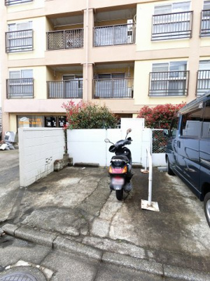 【その他共用部分】 | ニックハイム上池台 | バイク置場