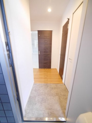 【玄関】 | ウィスティリア湘南