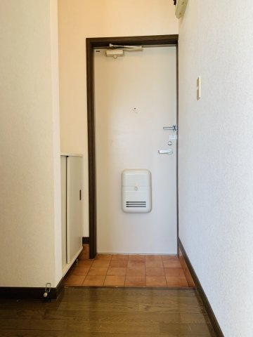 サントルモトミヤ　Dの玄関