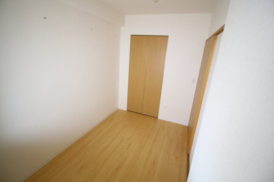 【洋室】 | ハートフル湊川