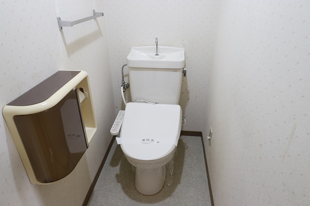 セゾン・メルヴェーユ冬棟Aのトイレ|トイレも気になるポイント
※間取り反転の場合あり、内装が若干異なる場合がございます