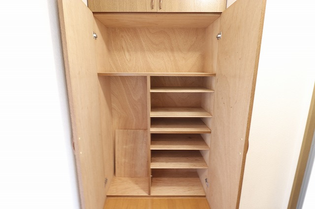 セゾン・メルヴェーユ冬棟Aの収納|収納豊富です
※間取り反転の場合あり、内装が若干異なる場合がございます