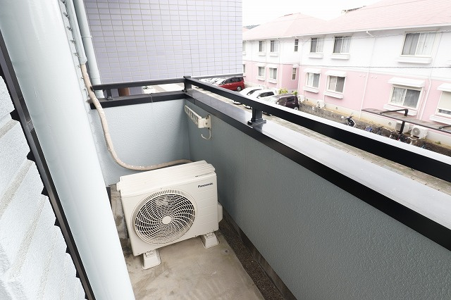 セゾン・メルヴェーユ冬棟Aのバルコニー|お洗濯にも便利なバルコニー付き