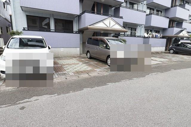 セゾン・メルヴェーユ冬棟Aの駐車場|駐車場完備です