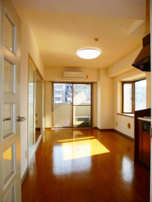 【居間・リビング】 | セピアビューハイツ上野（旧：セピアビューハイツ上野）