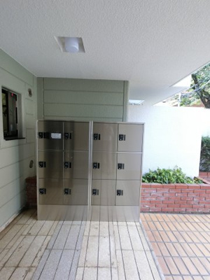 【エントランス】 | 烏山ダイカンプラザⅠ号館 | 宅配ボックス