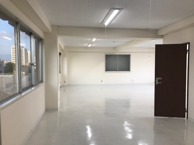 富士見町ペガサスビルのロビー