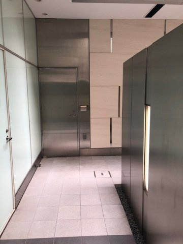 SANWA南青山Bldg.のエントランス