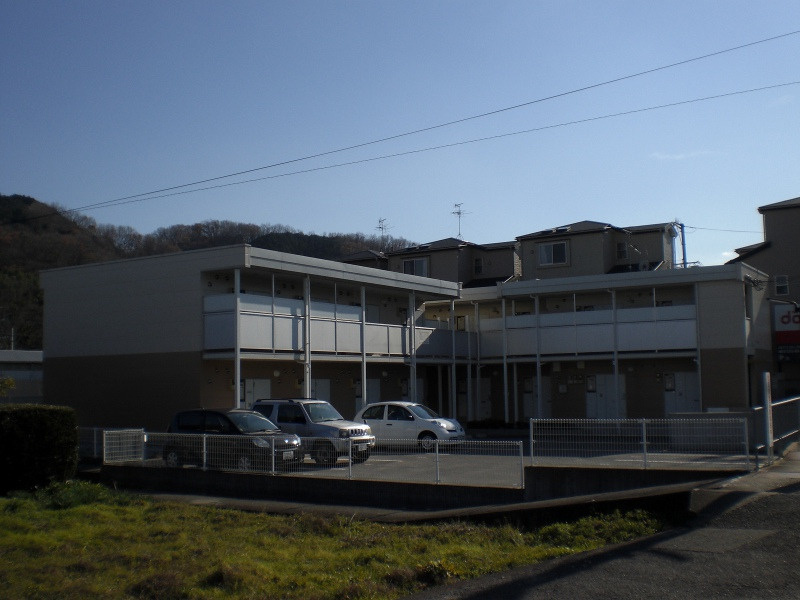 レオパレスエストの外観