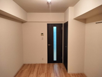 【洋室】 | ヴィータローザ新江古田