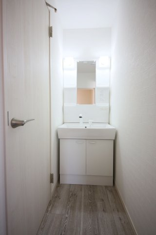 シャトー清城の独立洗面台