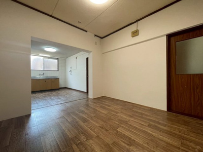 【洋室】 | ジョイフル東二見