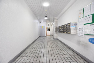 【エントランス】 | エントランスホール　集合ポスト　エレベーター