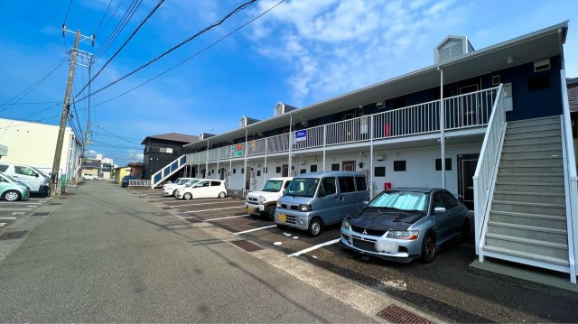 ハイツ若葉の外観