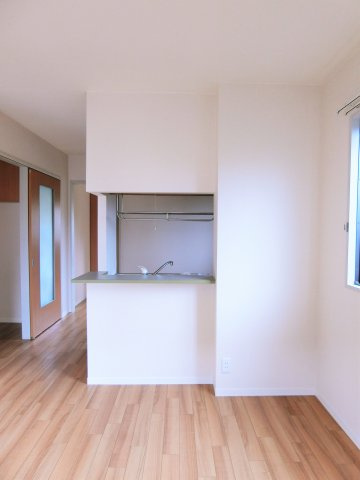 グランドパレスBの居間・リビング