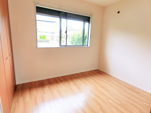 グランドパレスBの洋室