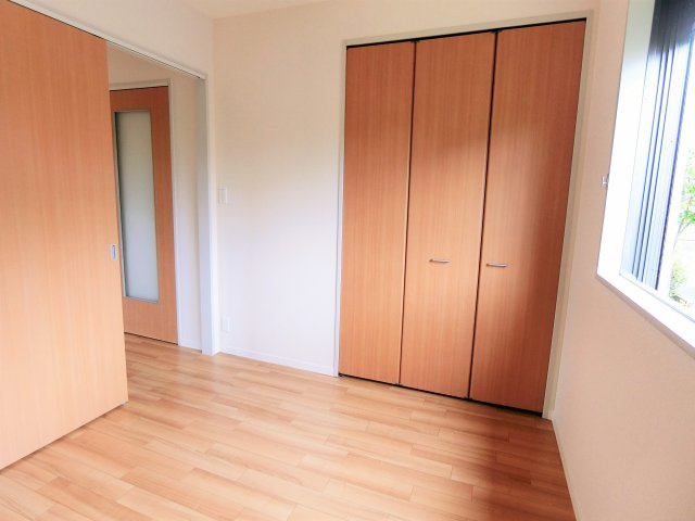 グランドパレスBの洋室