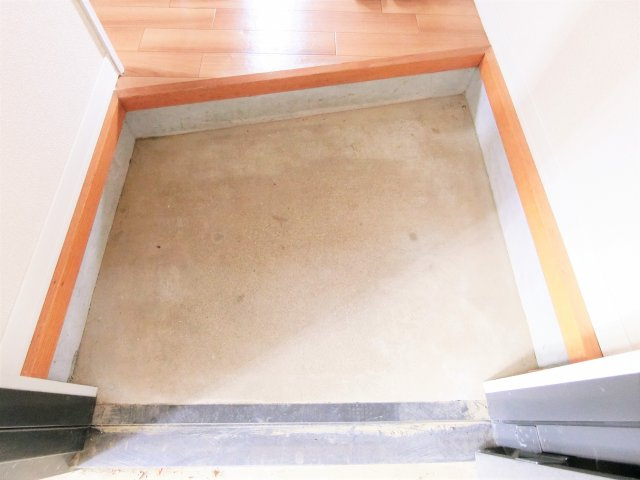 グランドパレスBの玄関