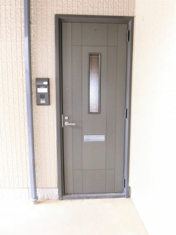 グランドパレスBの玄関