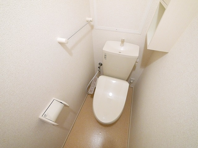 サンセレノ　ＷＡＢＩのトイレ|落ち着いた色調のトイレです