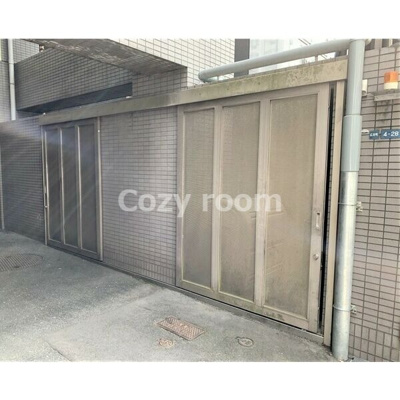 【その他共用部分】 | アルデール江坂 | 敷地内ゴミ置き場です。