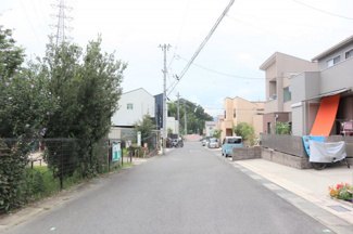 【前面道路含む現地写真】