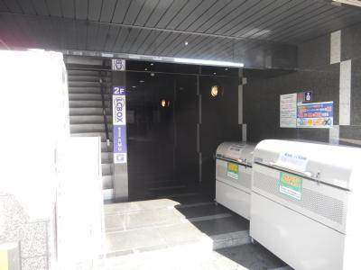 ノアーズアーク京都五条のエントランス