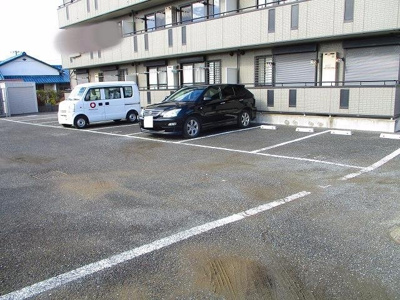 【駐車場】 | ルミエールC