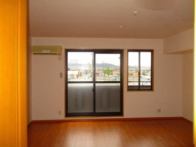 【居間・リビング】 | ルミエールC