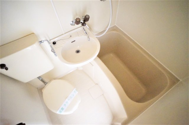 PINE　SEA　TSUDANUMAの浴室|バストイレ一緒です