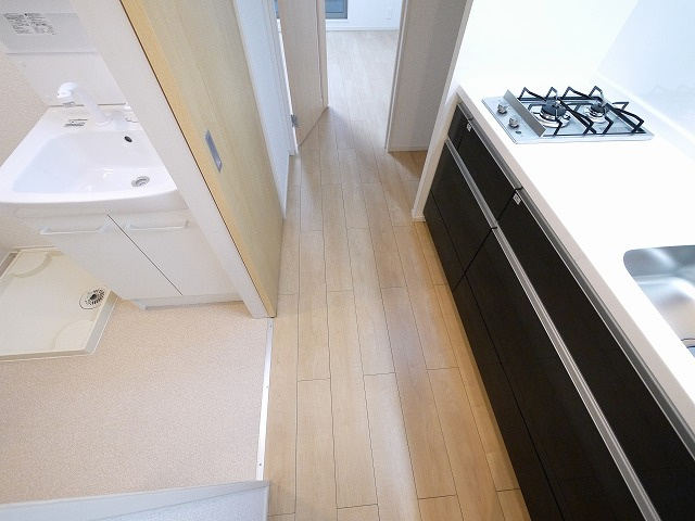 アルドゥル三条奈良Ⅱのバルコニー|開放的で明るい空間を演出してくれるバルコニーです