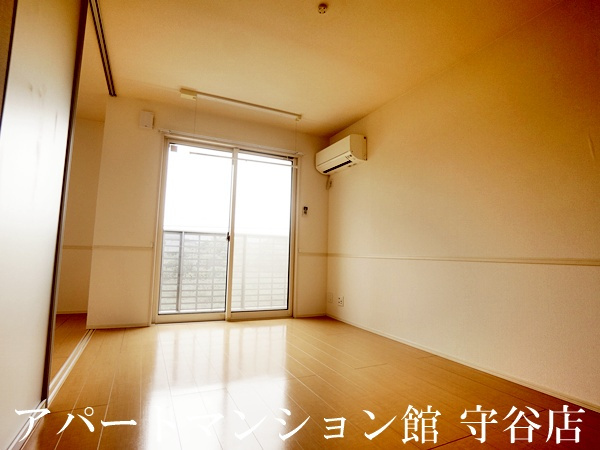 Cozy courtの居間・リビング